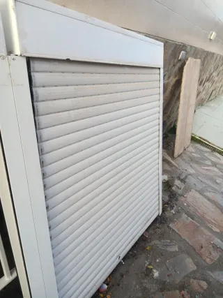 Reja para ventana buen estado 2.50 por 1.10 .trs