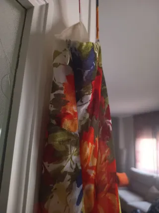 Vestido blanco con estampado floral