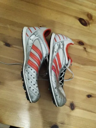 Zapatilla Adidas Atletismo Clavos T.37