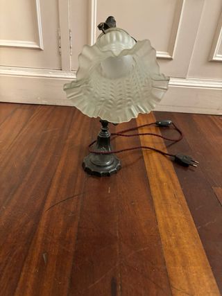 Lámpara de mesa cristal y acero