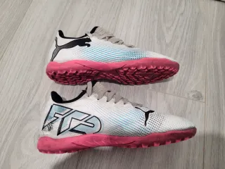 Botas fútbol multitacos Puma Talla 32