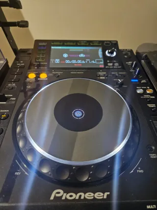Pioneer CDJ-2000 Nexus + Decksaver