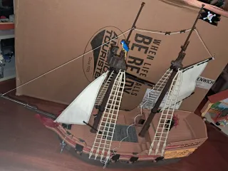Barco Pirata Playmobil con figuras
