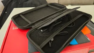 Nintendo Switch V2 ¡Impecable! Caja, funda oficial