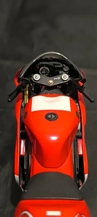 Maqueta Yamaha 500cc Max Biaggi