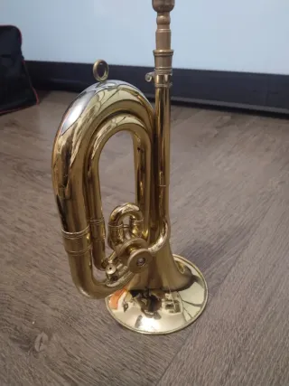 Corneta Do-Reb con salivero