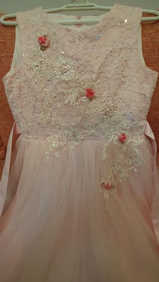 Vestido tul rosa flores talla 18