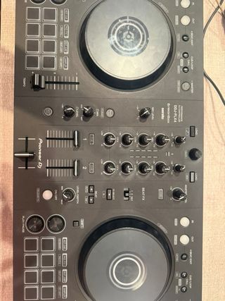 Controlador DJ Pioneer DDJ-FLX4 como Nueva