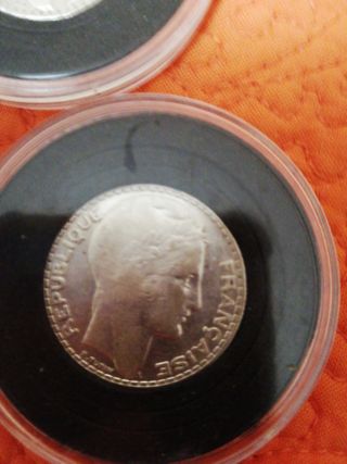 3 Monedas antiguas coleccionables