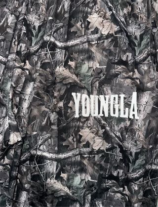 Pantalón chándal camuflaje Youngla