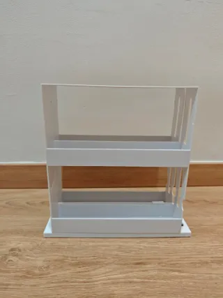 Especiero de plástico blanco