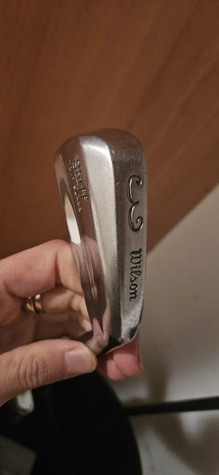 Palos de golf Wilson y bolsa Zucci