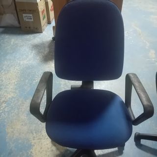 SILLÓN D OFICINA VARIOS COLORES 20 EUROS, CARTAGEN