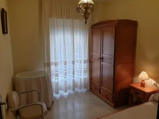 Estudiantes o familias Piso en plaza de la audienc