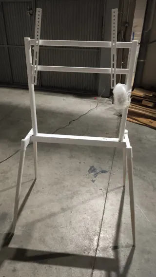 Soporte caballete TV blanco