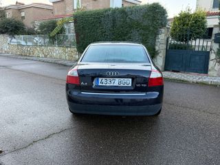 -AUDI A4 1.9 TDI 130CV-