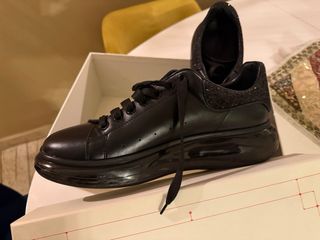 Sneakers Alexander McQueen nere originali