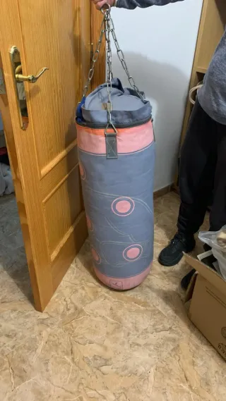 Saco de boxeo con cadena