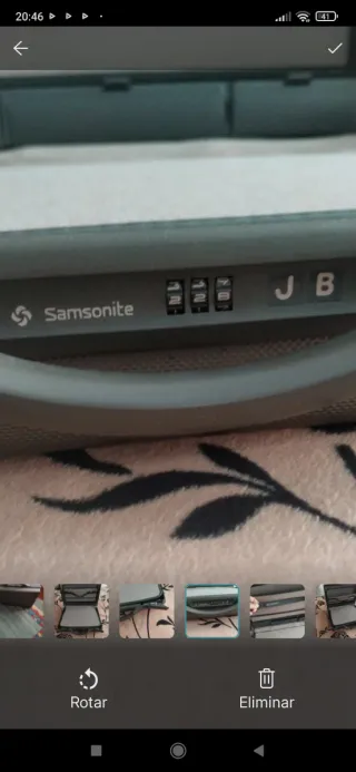 Maleta Samsonite gris con candado y iniciales JB
