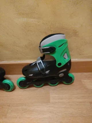 Patines en línea verdes y negros