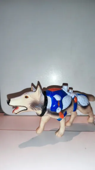 Perro de Action Man con arnés