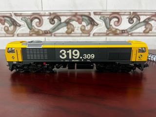 Locomotora HO Roco Renfe 319.309