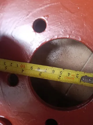 Rueda para remolque o tanque