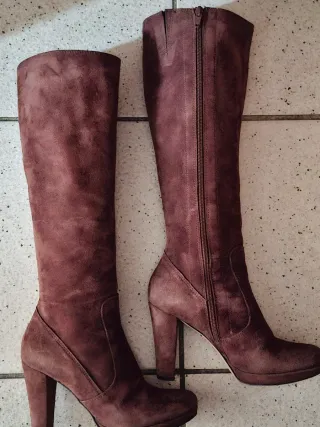 Stivali Alti Marrone Scamosciato