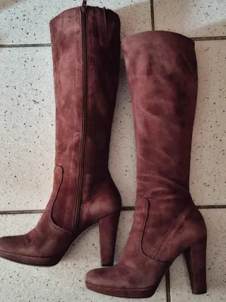 Stivali Alti Marrone Scamosciato