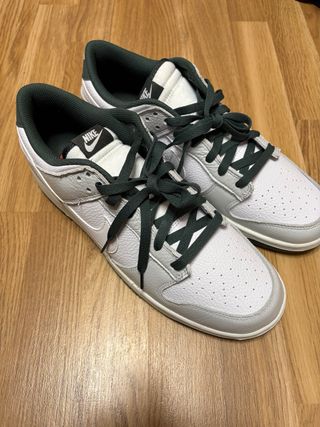 Zapatilla Nike Dunk Verde y Blanca