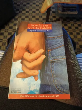 Lote libros juveniles en Valenciano