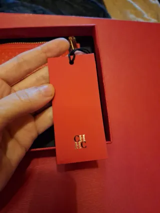 Cartera Carolina Herrera Roja. Impecable.