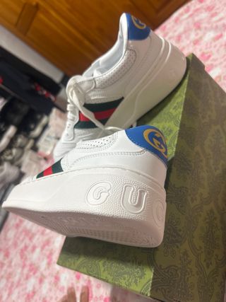 Nuove scarpe da tennis Gucci taglia 41