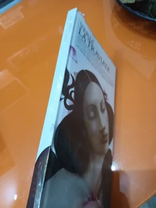 Libreto con DVD La Traviata de Verdi