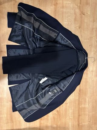 Traje azul oscuro Zara