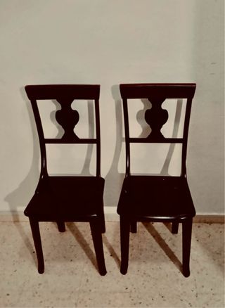 URGE VENTA: 2 Sillas Madera Caoba