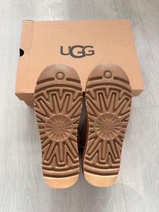 Botas UGG Ultra Mini Castanhas Tam 39
