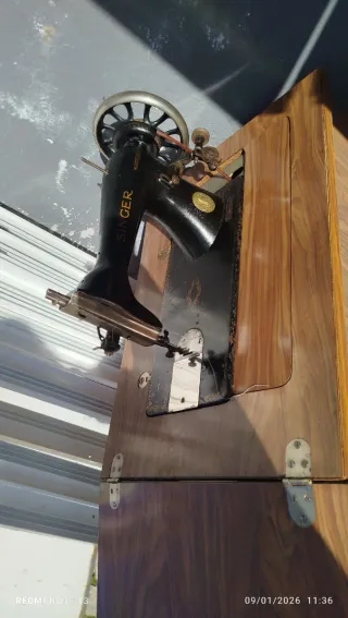 Máquina de coser antigua
