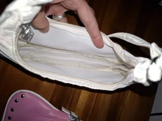 3 bolsos pequeños 5.50 euros.