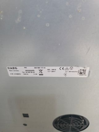 Placa de inducción AEG HK633220FB