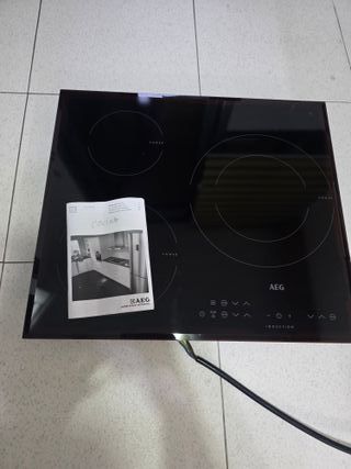 Placa de inducción AEG HK633220FB