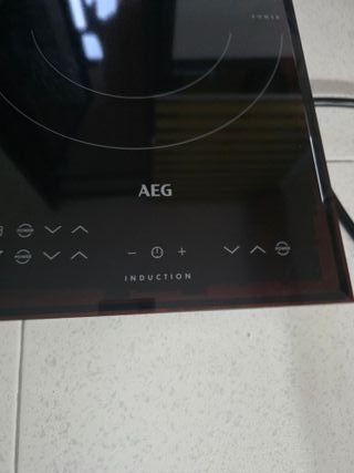 Placa de inducción AEG HK633220FB