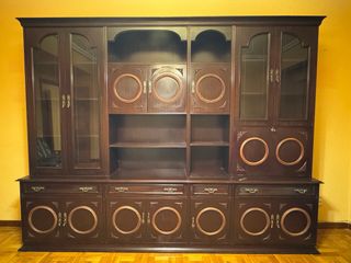 Regalo armario de madera y cristal