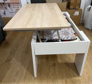 Mesa elevable de madera y blanco