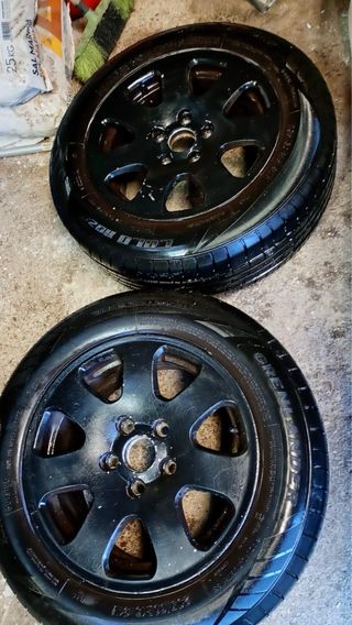 Llantas con neumáticos