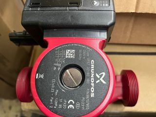 Bomba Grundfos UPS2 32-80 180 calefacción