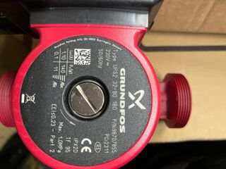 Bomba Grundfos UPS2 32-80 180 calefacción