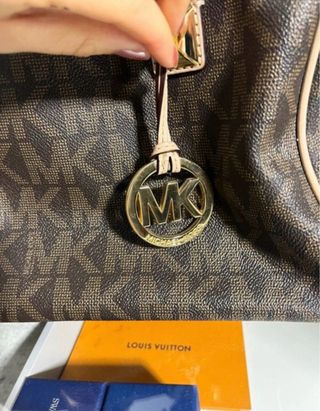 Bolso Michael Kors Piel Marrón y Dorado