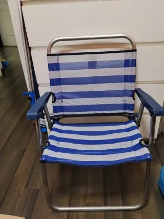 Sombrilla y silla de playa