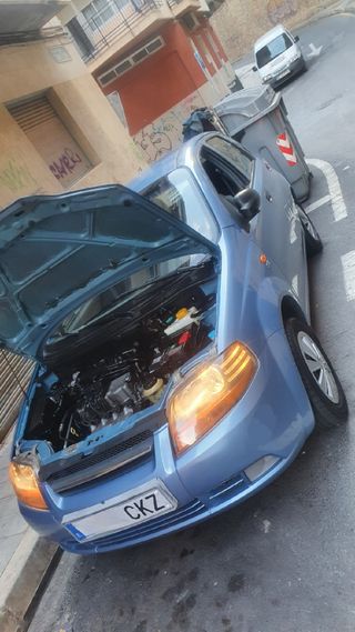 Daewoo Kalos 2003  Vendo cambio mayor valor